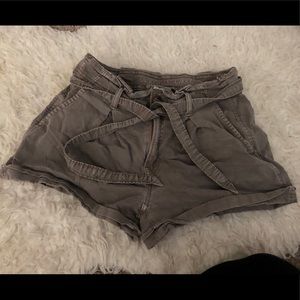 American Eagle Paper Bag Waist shorts